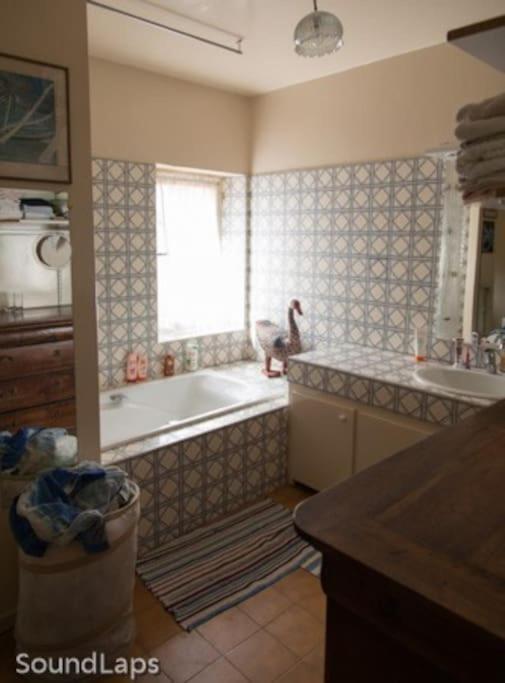 Bed & Breakfast La Folie Mas Provencal Climatise Avec Piscine *